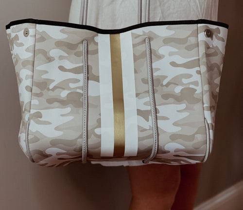 The Aniella Neoprene Tote - Green Camo with Red Racer Stripe – Babs+Birdie